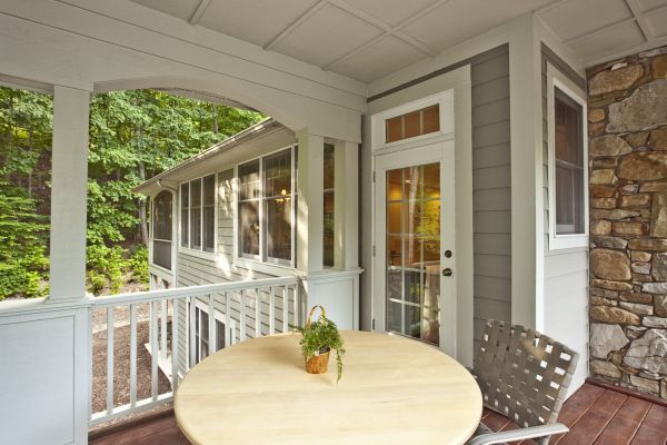 Cost of Covered Porch Installation in Mill Valley