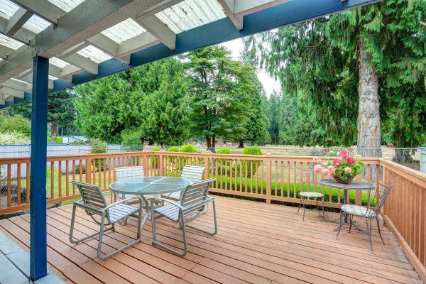 Cost of Deck Carpentry Service in Mill Valley